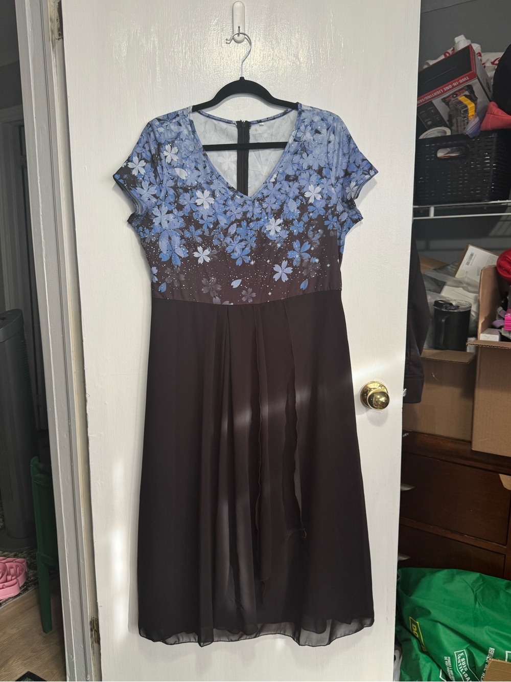 Floral V-Neck Cap Sleeve Dress in Blue and Black